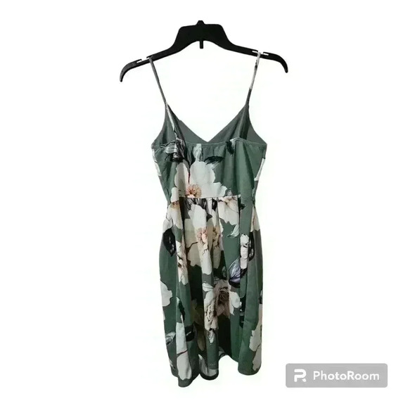 EUC- womens monteau olive green floral dress! - Picture 1 of 2